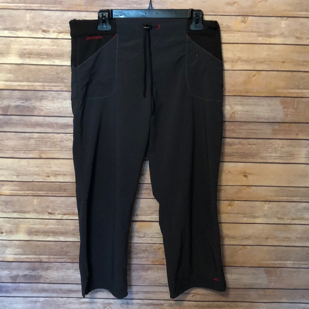 Women’s BROOKS Running Pants Capris Sz M Gray